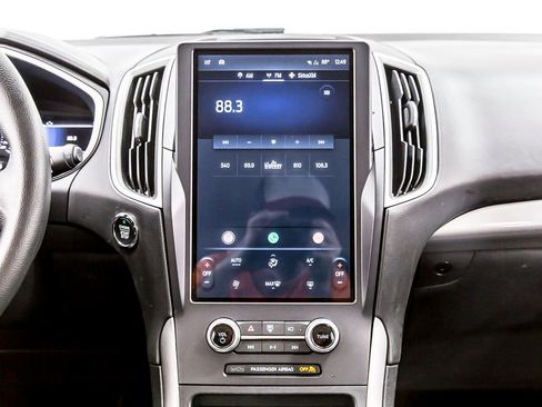 Used 2021 Ford Edge SE FWD image 17