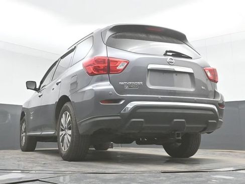 Used 2019 Nissan Pathfinder SL FWD image 33