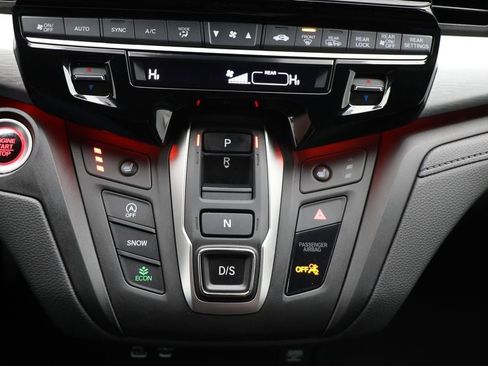 Used 2025 Honda Odyssey Sport-L image 23