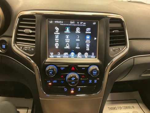 Used 2015 Jeep Grand Cherokee Limited AWD/4WD image 9