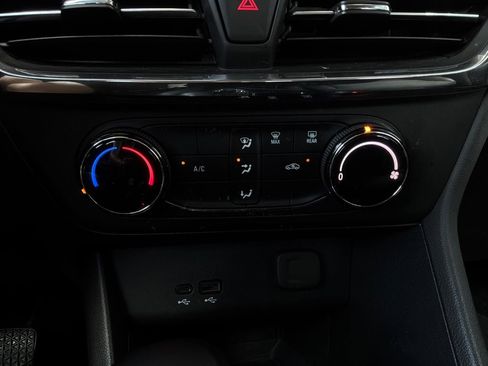 Used 2025 Buick Encore GX Preferred FWD image 25