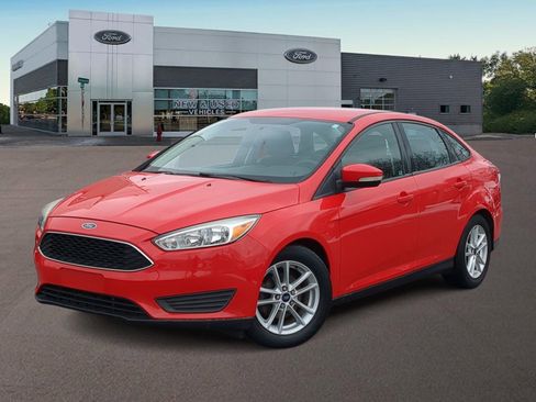 Used 2015 Ford Focus SE w/ Reverse Sensing Package image 1