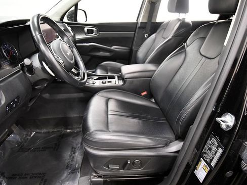 Certified 2023 Kia Sorento EX AWD/4WD image 14
