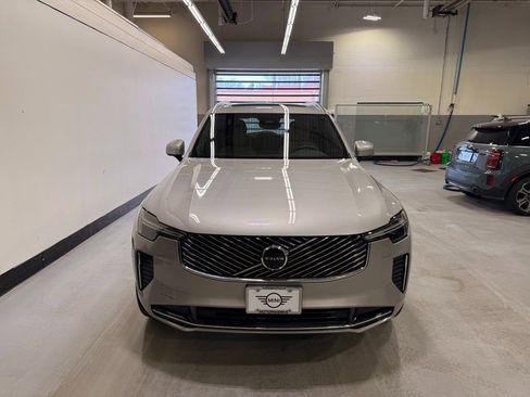 Used 2025 Volvo XC90 B6 Plus image 8