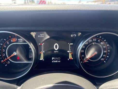 Used 2021 Jeep Wrangler Unlimited Sahara w/ LED Lighting Group AWD/4WD image 16