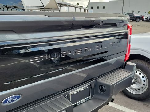 New 2026 Ford F250 Platinum image 7