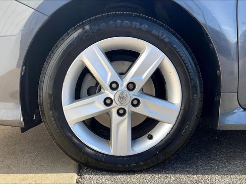 Used 2012 Toyota Camry SE image 11