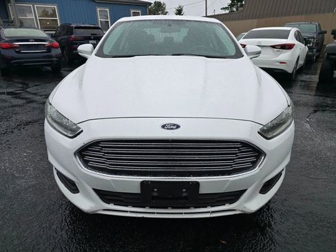 Used 2016 Ford Fusion SE FWD image 8