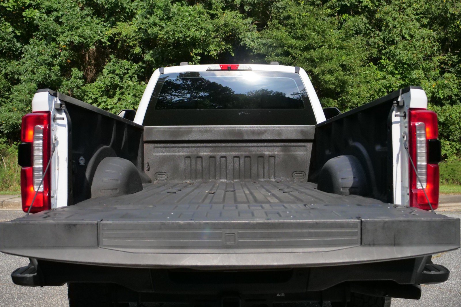 Used 2023 Ford F350 XL w/ 360-Degree Camera Package AWD/4WD image 12