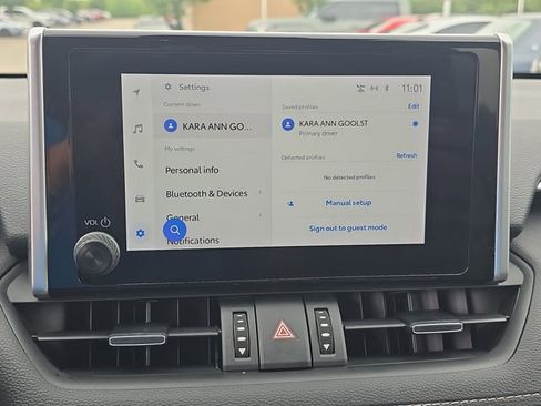 Used 2023 Toyota RAV4 XLE Premium FWD image 20