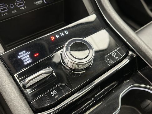 Used 2023 Jeep Grand Cherokee 4WD 4xe image 24