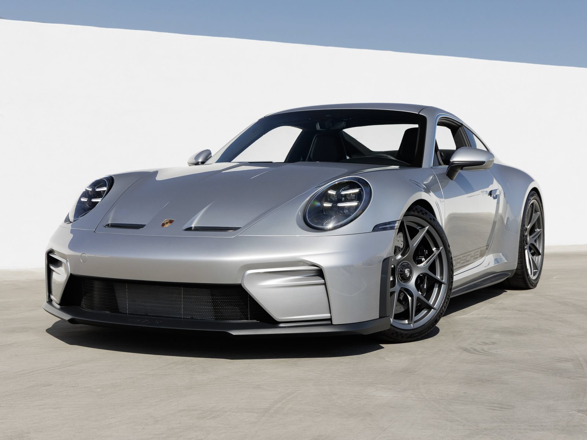 Certified 2026 Porsche 911 GT3 RWD image 1