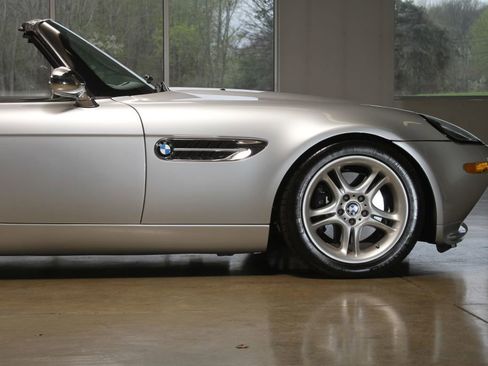 Used 2002 BMW Z8 image 19