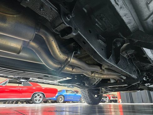 Used 2010 Ford F150 Raptor image 56