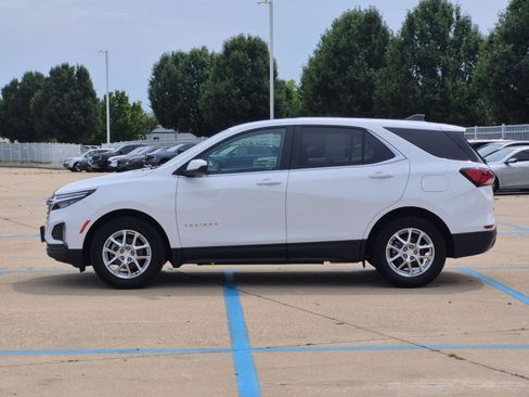 Used 2024 Chevrolet Equinox LT FWD image 9