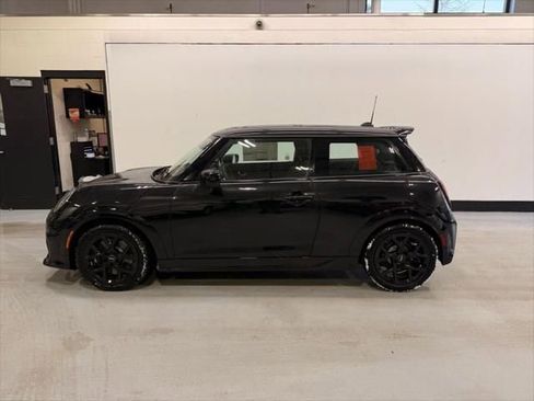 New 2026 MINI Cooper S image 2