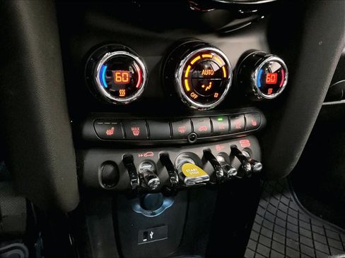 Used 2024 MINI Cooper SE FWD image 36