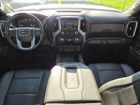 Used 2021 GMC Sierra 3500 SLT w/ SLT Premium Package AWD/4WD image 28