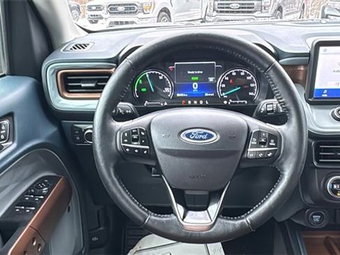 Certified 2022 Ford Maverick Lariat w/ Lariat Luxury Package image 14