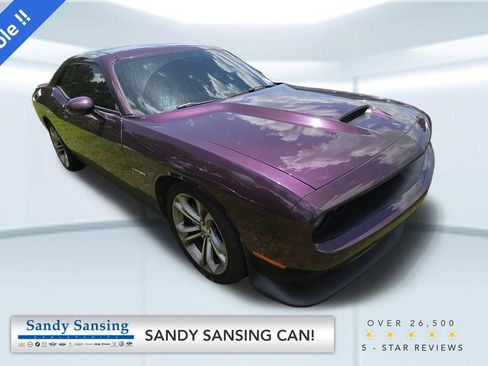 Used 2022 Dodge Challenger R/T RWD image 1