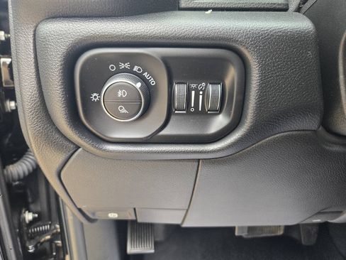 Used 2019 RAM 2500 Laramie w/ Night Edition AWD/4WD image 34