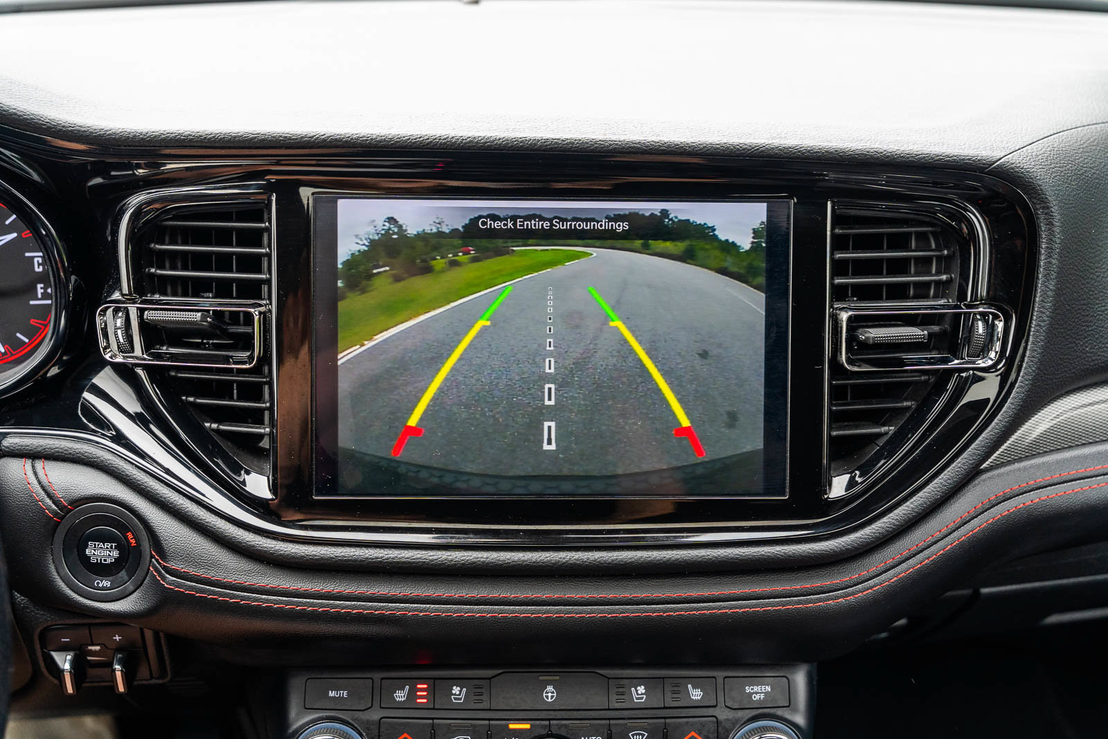 Used 2024 Dodge Durango GT AWD/4WD image 31