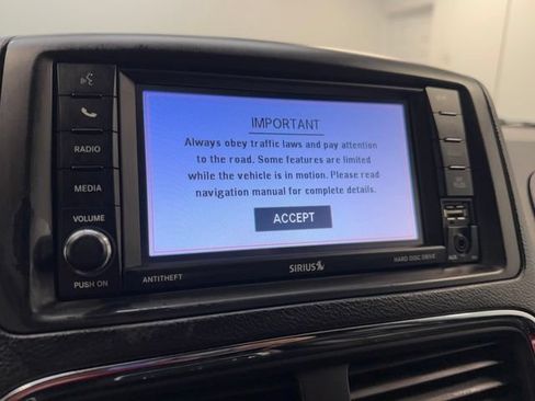 Used 2018 Dodge Grand Caravan GT FWD image 19