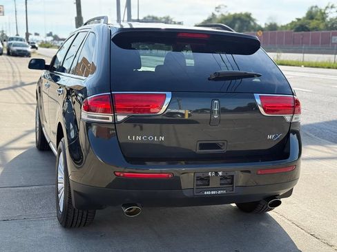 Used 2015 Lincoln MKX FWD w/ Walnut Swirl Wood Package image 9
