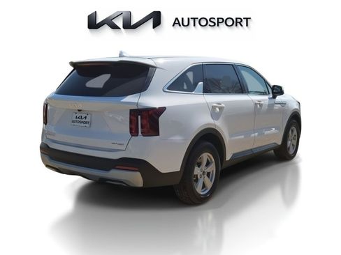 New 2026 Kia Sorento LX FWD image 8