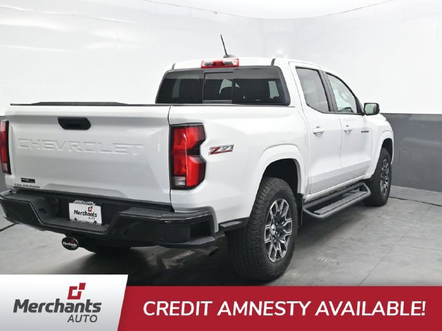 Used 2025 Chevrolet Colorado Z71 AWD/4WD image 7