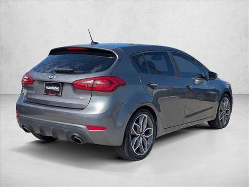 Used 2016 Kia Forte SX w/ SX Premium Technology Package FWD image 5