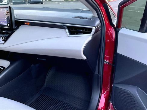 Certified 2022 Toyota Corolla LE image 19