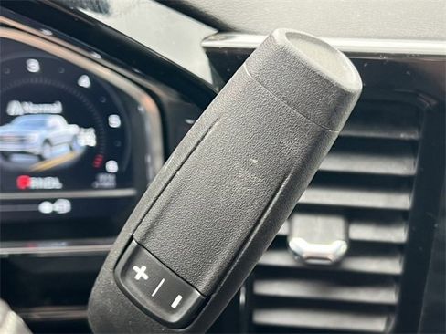 Used 2022 GMC Sierra 1500 Elevation image 25