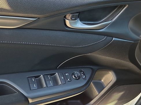 Used 2021 Honda Civic EX image 13