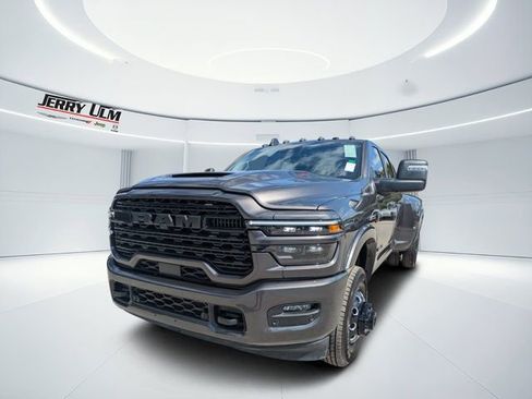 New 2026 RAM 3500 Limited image 6