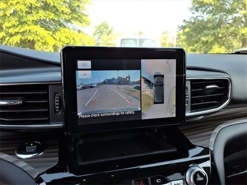 Used 2021 Ford Explorer Limited w/ Equipment Group 301A image 15