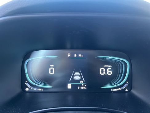 Used 2025 Kia Soul LX w/ LX Technology Package image 12