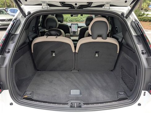 New 2025 Volvo EX90 Plus image 13