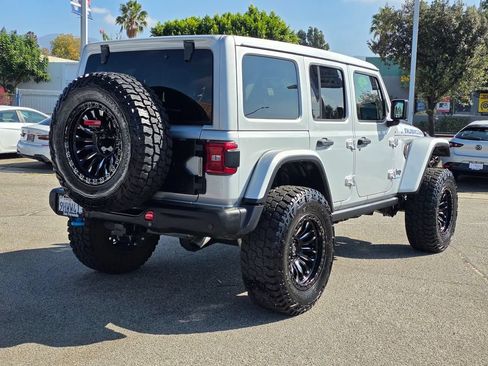 Used 2024 Jeep Wrangler Unlimited Rubicon 4xe AWD/4WD image 5