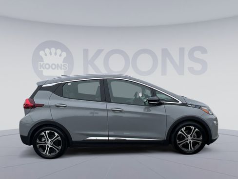 Used 2021 Chevrolet Bolt Premier w/ Infotainment Package image 8