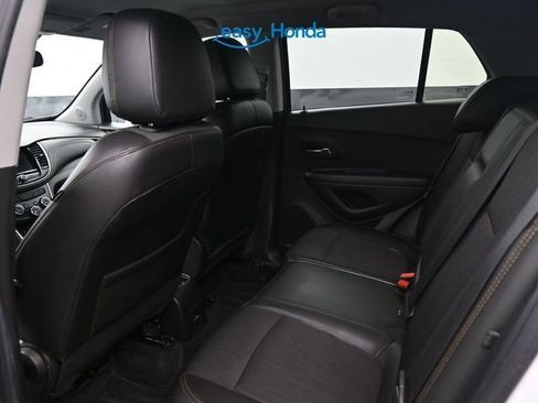 Used 2021 Chevrolet Trax LT image 15