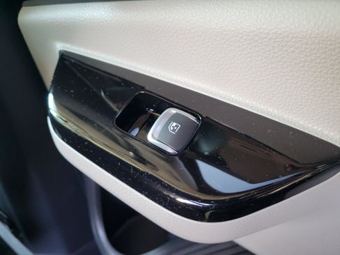 Used 2024 Kia Carnival SX Prestige image 15