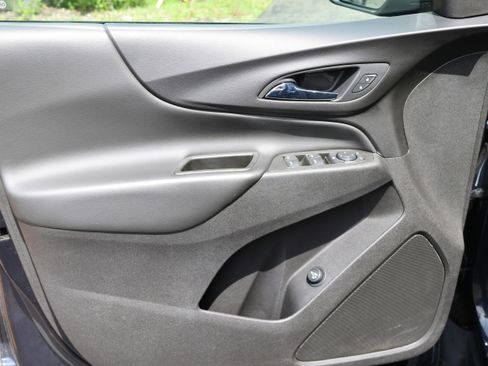 Used 2021 Chevrolet Equinox LT FWD image 20