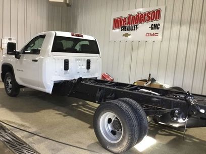New 2026 Chevrolet Silverado 3500 W/T