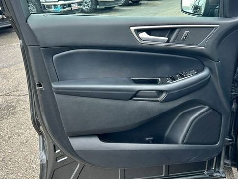 Certified 2018 Ford Edge SEL w/ Equipment Group 201A image 15