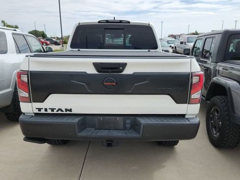 Used 2022 Nissan Titan PRO-4X w/ Pro-4x Convenience Package AWD/4WD image 2