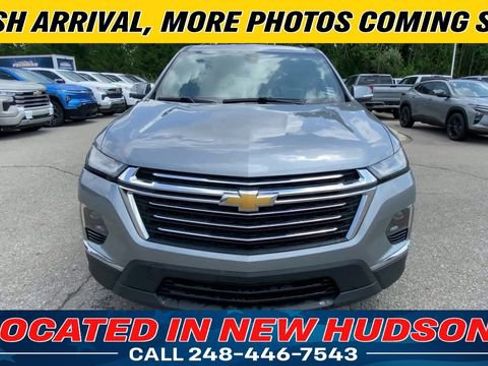 Used 2023 Chevrolet Traverse LT FWD image 5