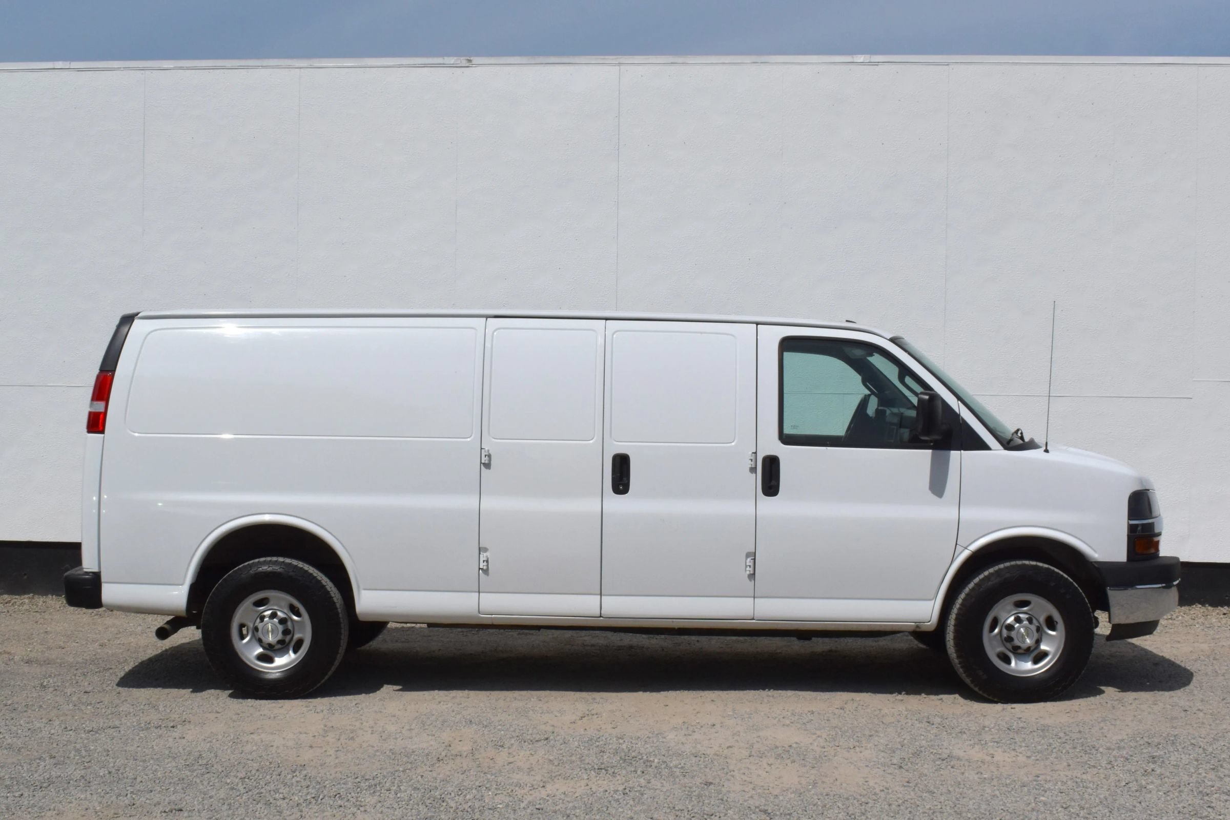Used 2021 Chevrolet Express 2500 Extended w/ Driver Convenience Package RWD image 37