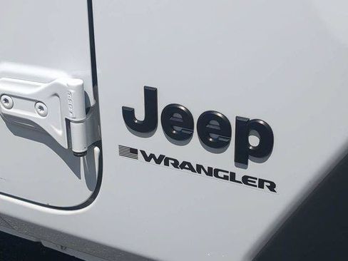 Certified 2024 Jeep Wrangler Unlimited Sport AWD/4WD image 13