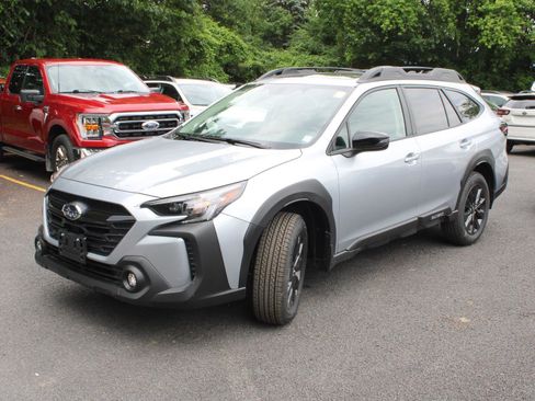Certified 2025 Subaru Outback Onyx Edition AWD/4WD image 5